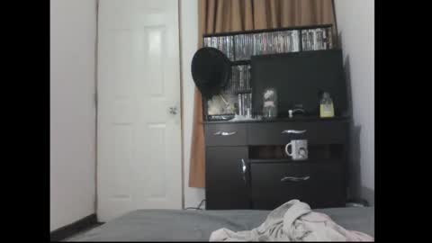 finnky1 online show from February 24, 4:48 am