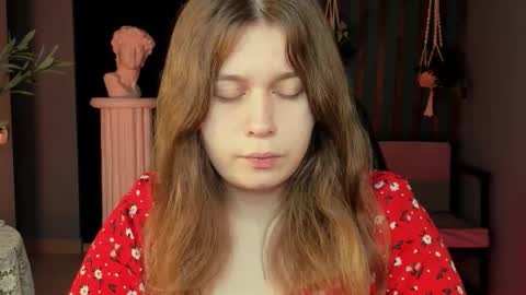 fiora online show from November 3, 5:19 am