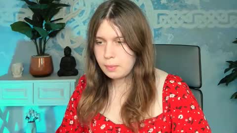 Snapshot of fioramarmoris chatting on October 15, 1:45 pm fiora online show from October 15, 1:45 pm