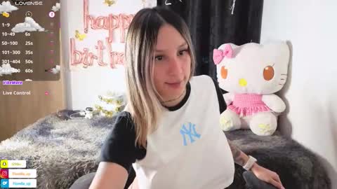 F I O R E L L A  online show from November 2, 11:27 pm