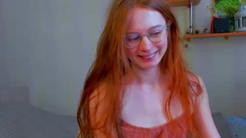 fire_luna online show from February 11, 7:34 am