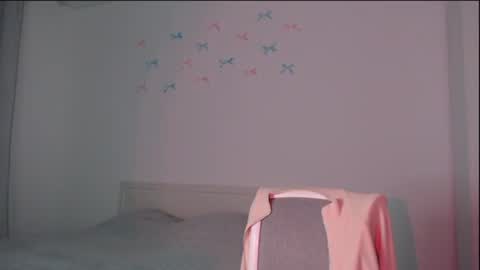fireflies_fly_ online show from July 8, 8:12 pm