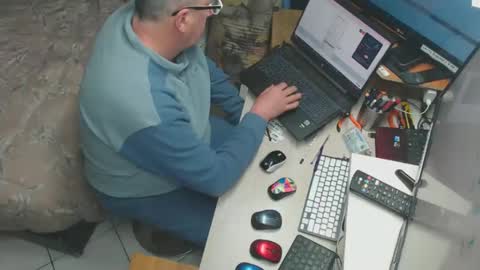 firenze126 online show from February 4, 4:59 am