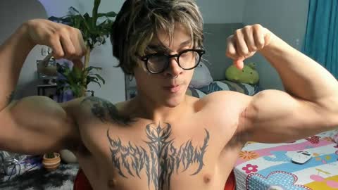 Snapshot of fit_prince_ chatting on January 6, 11:42 pm David hotman online show from January 6, 11:42 pm