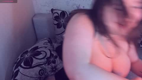 Gabrielle online show from December 8, 5:01 pm