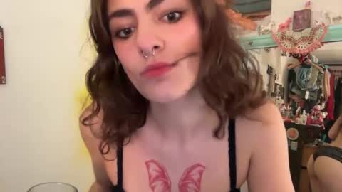 flameprincess7 online show from May 3, 11:55 pm