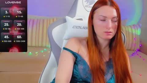 Snapshot of flamystar chatting on October 4, 4:21 am Yana online show from October 4, 4:21 am
