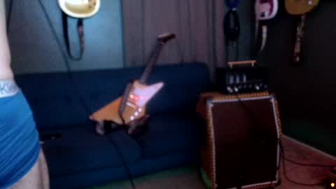 Snapshot of flanneldong chatting on October 19, 5:23 am Flannel Dong online show from October 19, 5:23 am