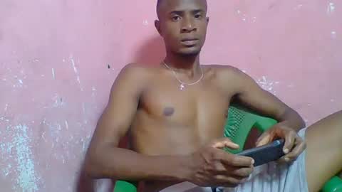 Snapshot of flavio459851 chatting on October 12, 9:13 am flavio459851 online show from October 12, 9:13 am