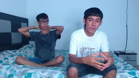 LUIS AND EDUARD online show from June 9, 7:02 pm