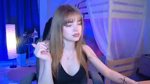 Flexyfoxy online show from July 9, 9:57 am