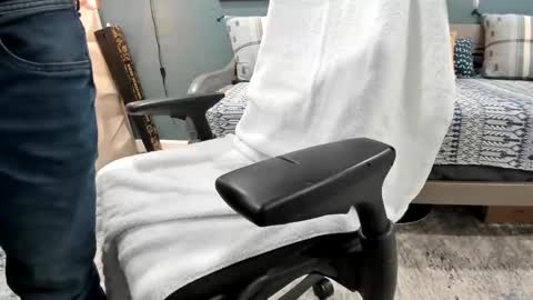 flguyallday online show from November 6, 10:46 pm