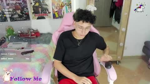 fli_uwu24 online show from January 15, 5:19 am