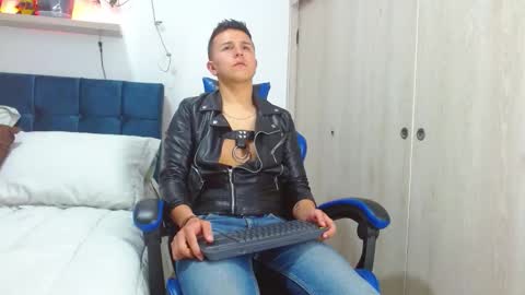 Nico online show from February 5, 6:33 pm