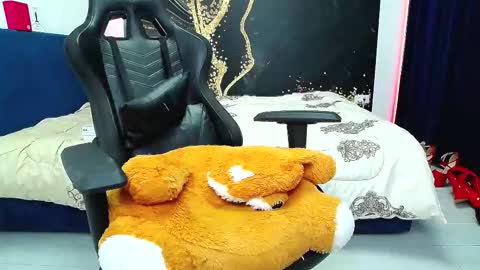 flirtdeea online show from March 11, 7:28 pm