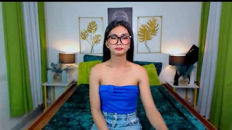 Snapshot of flirtymarga chatting on October 4, 7:11 pm Marga online show from October 4, 7:11 pm