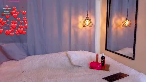 flor_gil online show from February 18, 3:17 am