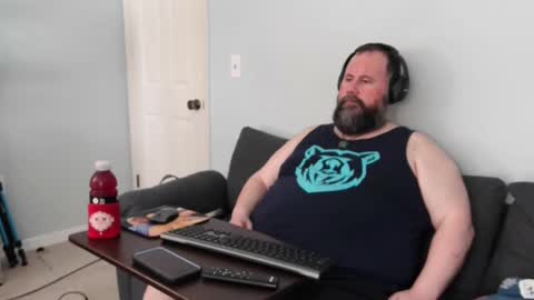 Snapshot of floridabearlive chatting on February 9, 6:37 pm FloridaBearLive online show from February 9, 6:37 pm