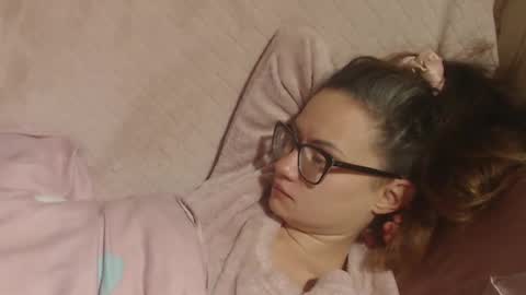 say meow and send tip  online show from November 27, 9:06 am