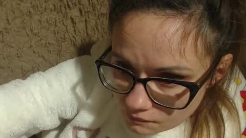Snapshot of flowercandydoll13 chatting on January 15, 7:34 pm say meow and send tip online show from January 15, 7:34 pm