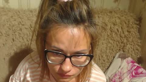 Snapshot of flowercandydoll13 chatting on September 9, 7:14 pm say meow and send tip online show from September 9, 7:14 pm