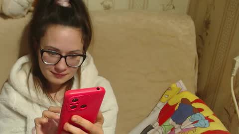 Snapshot of flowercandydoll13 chatting on March 3, 9:48 pm say meow and send tip online show from March 3, 9:48 pm