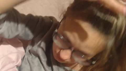 Snapshot of flowercandydoll13 chatting on October 1, 10:58 am say meow and send tip online show from October 1, 10:58 am