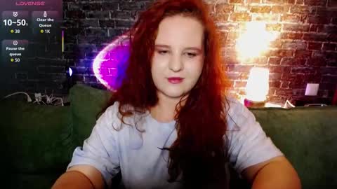 FlowerOfFreedom online show from December 20, 9:11 pm