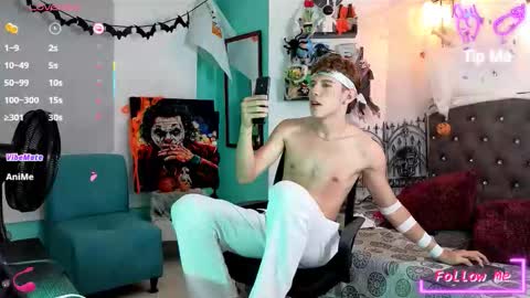 flowers109 online show from October 28, 12:00 am