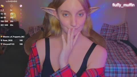 Snapshot of fluffy_muffin3 chatting on January 11, 10:18 pm Agatha online show from January 11, 10:18 pm