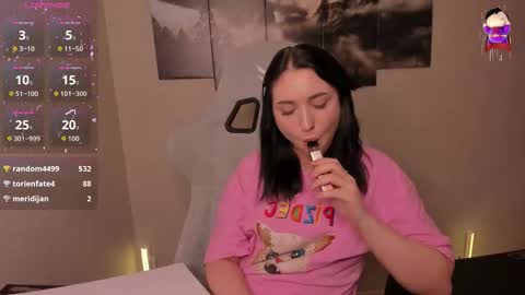 Lina online show from March 2, 7:15 am