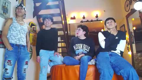 flyckers online show from November 10, 11:07 pm