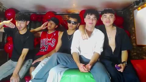 flyckers online show from March 7, 9:27 pm