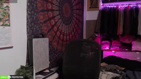 Folleti online show from November 10, 9:06 pm