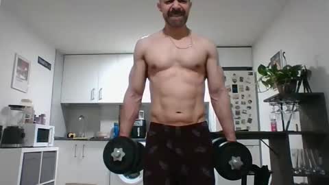 fonsi924 online show from March 10, 6:07 am