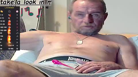 Snapshot of forexxxx_man chatting on March 7, 2:36 am doc online show from March 7, 2:36 am