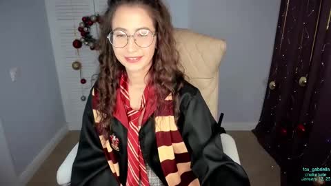 Snapshot of fox_gabriella chatting on January 13, 6:05 pm Jasmine Im back online show from January 13, 6:05 pm