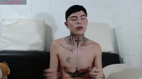 foxbadboy online show from June 1, 11:50 pm