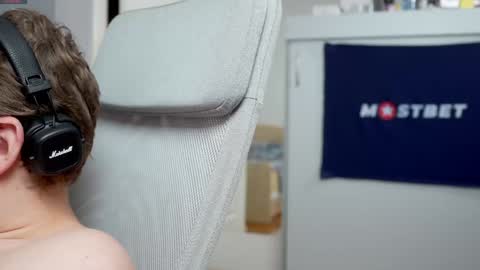 CUSTOM PHOTOS AND VIDEOS -  online show from December 24, 12:55 pm