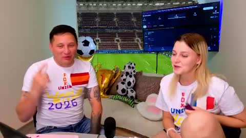We are a couple Leo and Sofiayou are always welcome here online show from June 21, 8:37 pm