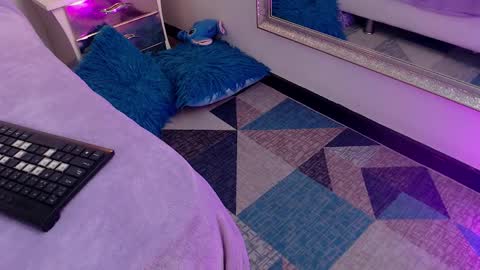 Foxxy  online show from January 6, 10:14 pm