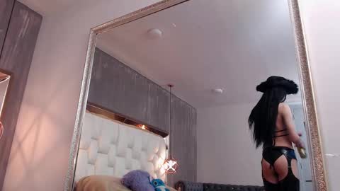 Snapshot of foxxy_dolce chatting on October 1, 3:33 pm Foxxy online show from October 1, 3:33 pm