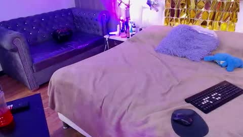 Snapshot of foxxy_dolce chatting on October 16, 3:33 pm Foxxy online show from October 16, 3:33 pm