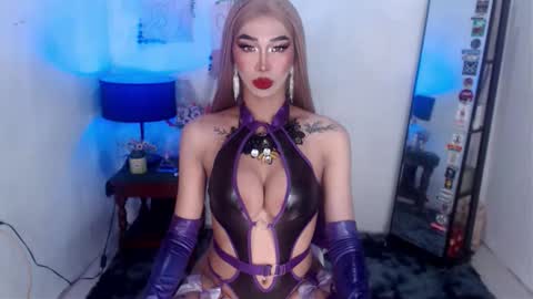 foxy_goddess online show from November 10, 9:23 am