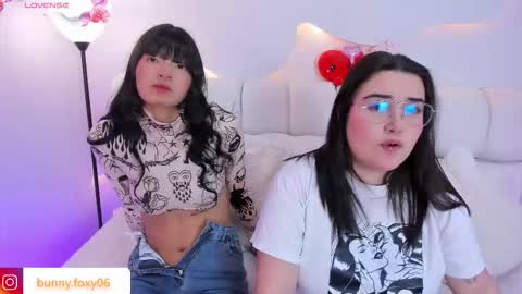 FOXY AND BUNNY online show from March 4, 4:20 am