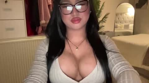 Snapshot of foxyluscious chatting on March 7, 11:16 pm Ms Celeste Anne online show from March 7, 11:16 pm