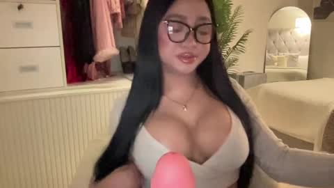 Snapshot of foxyluscious chatting on February 26, 8:25 pm Ms Celeste Anne online show from February 26, 8:25 pm