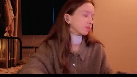 fran_bow online show from April 11, 4:22 pm