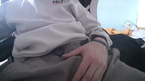 franceghj99 online show from January 9, 2:01 pm