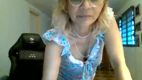 francelune online show from November 23, 12:58 pm